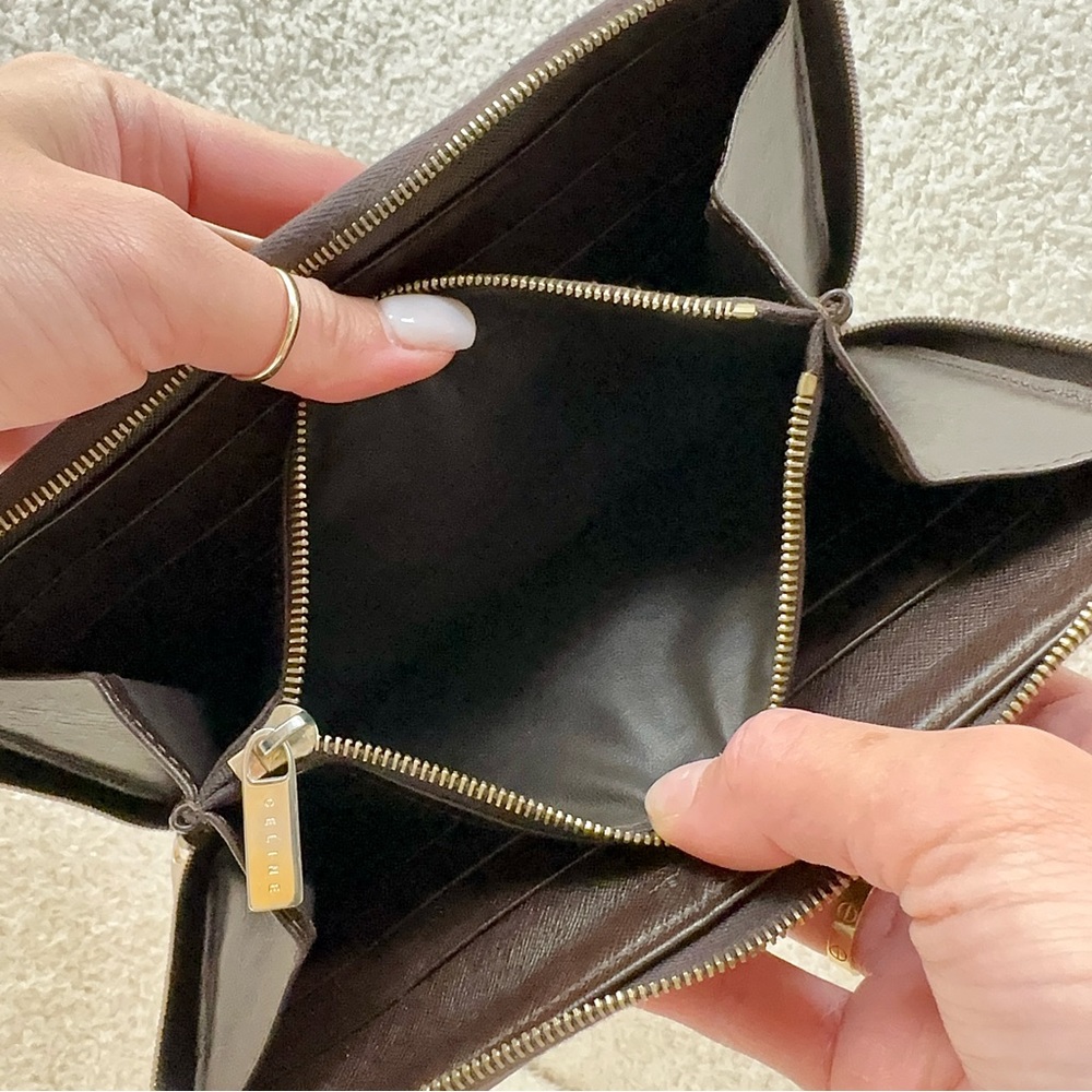 Celine Macadam Vintage Long Zippy Wallet - Picture 2 of 8